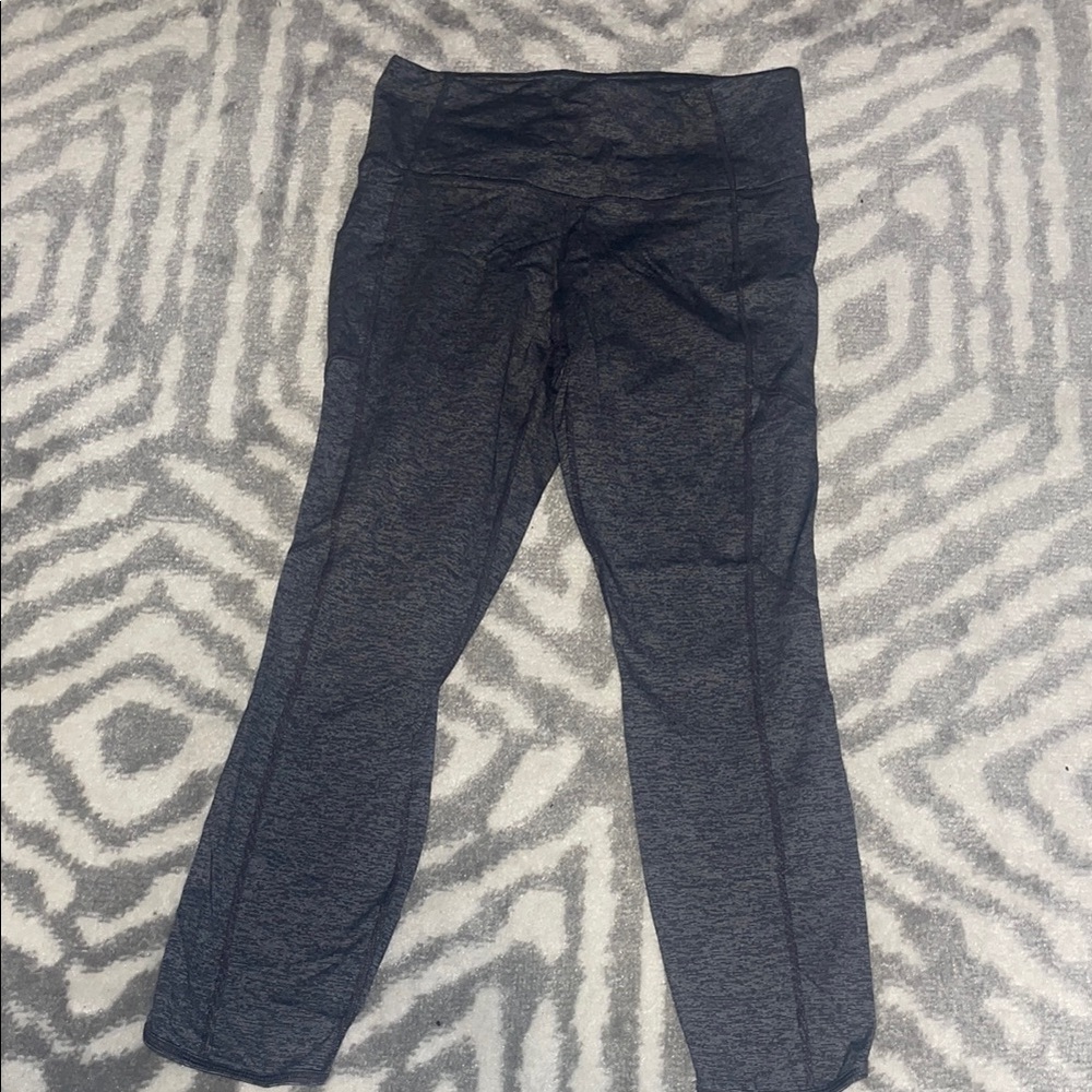Gray Athletic Leggings‎